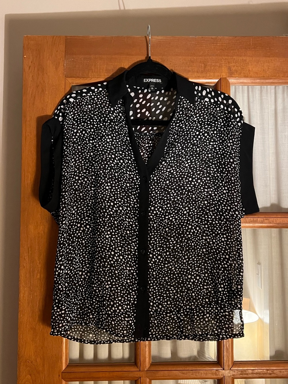 Express Black & White Polka Dot Sleeveless Button-Down Blouse